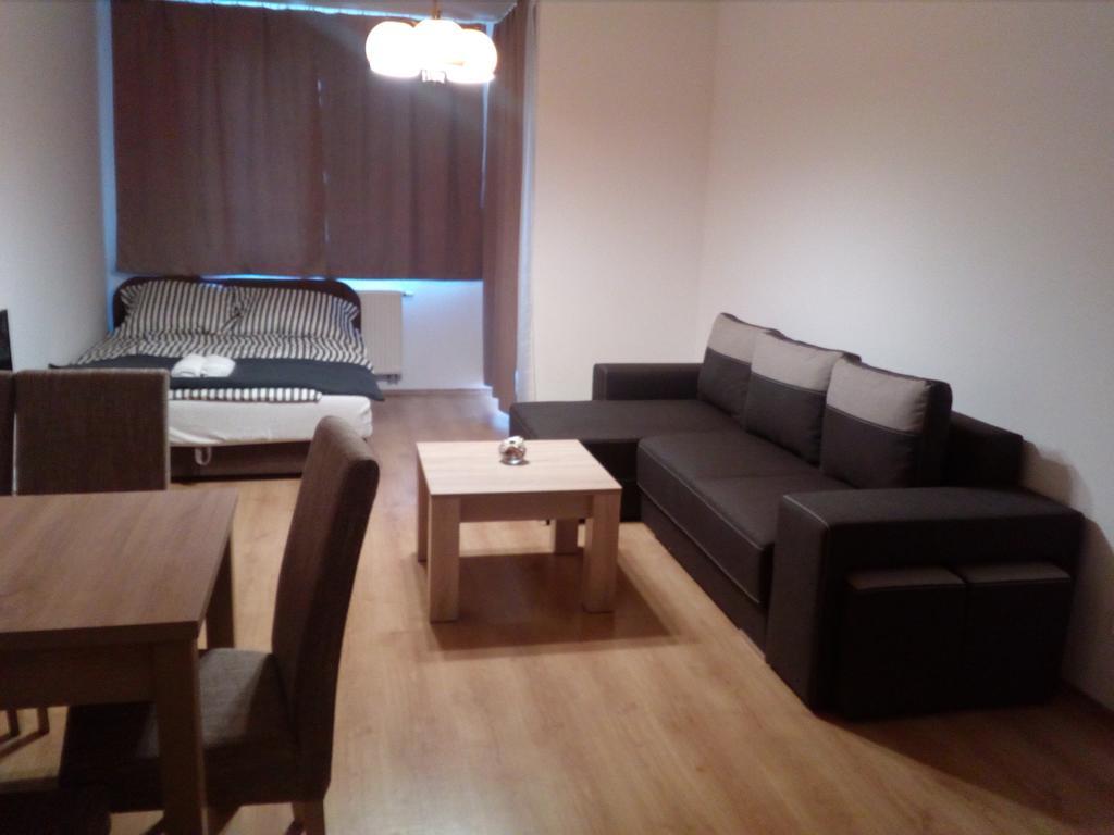 Gobe Apartman Hajdúszoboszló Exterior foto