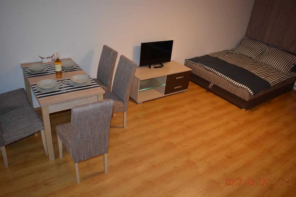 Gobe Apartman Hajdúszoboszló Exterior foto